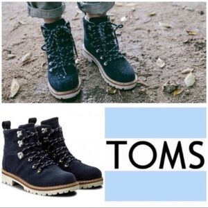 TOMS Summit Suede Waterproof Navy Hiking Boots Lace Up Ankle Bootie Size 9